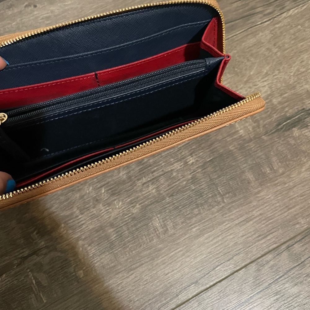 Wallet - Picture 4 of 6